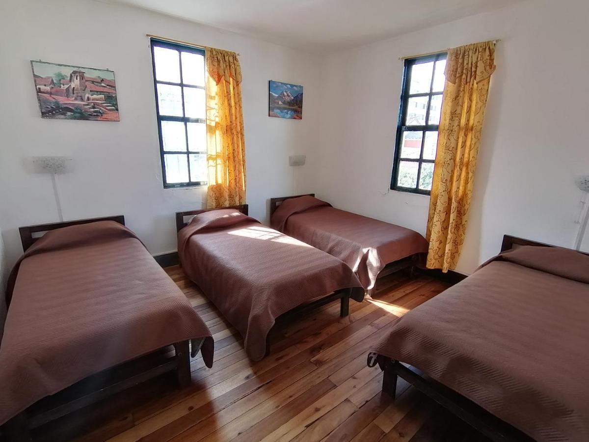 Galapagos Natural Life Hostel Quito Zewnętrze zdjęcie