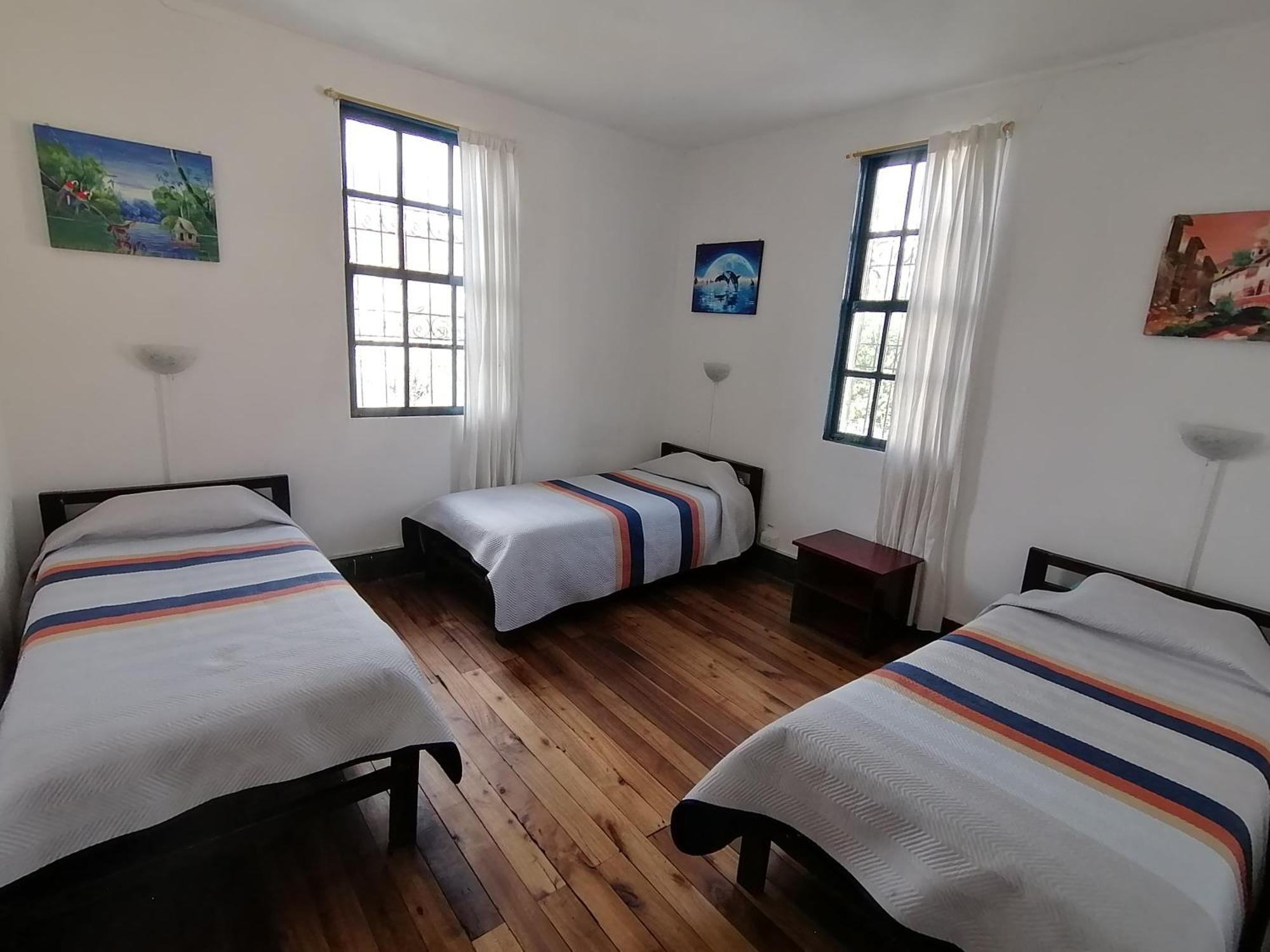 Galapagos Natural Life Hostel Quito Zewnętrze zdjęcie